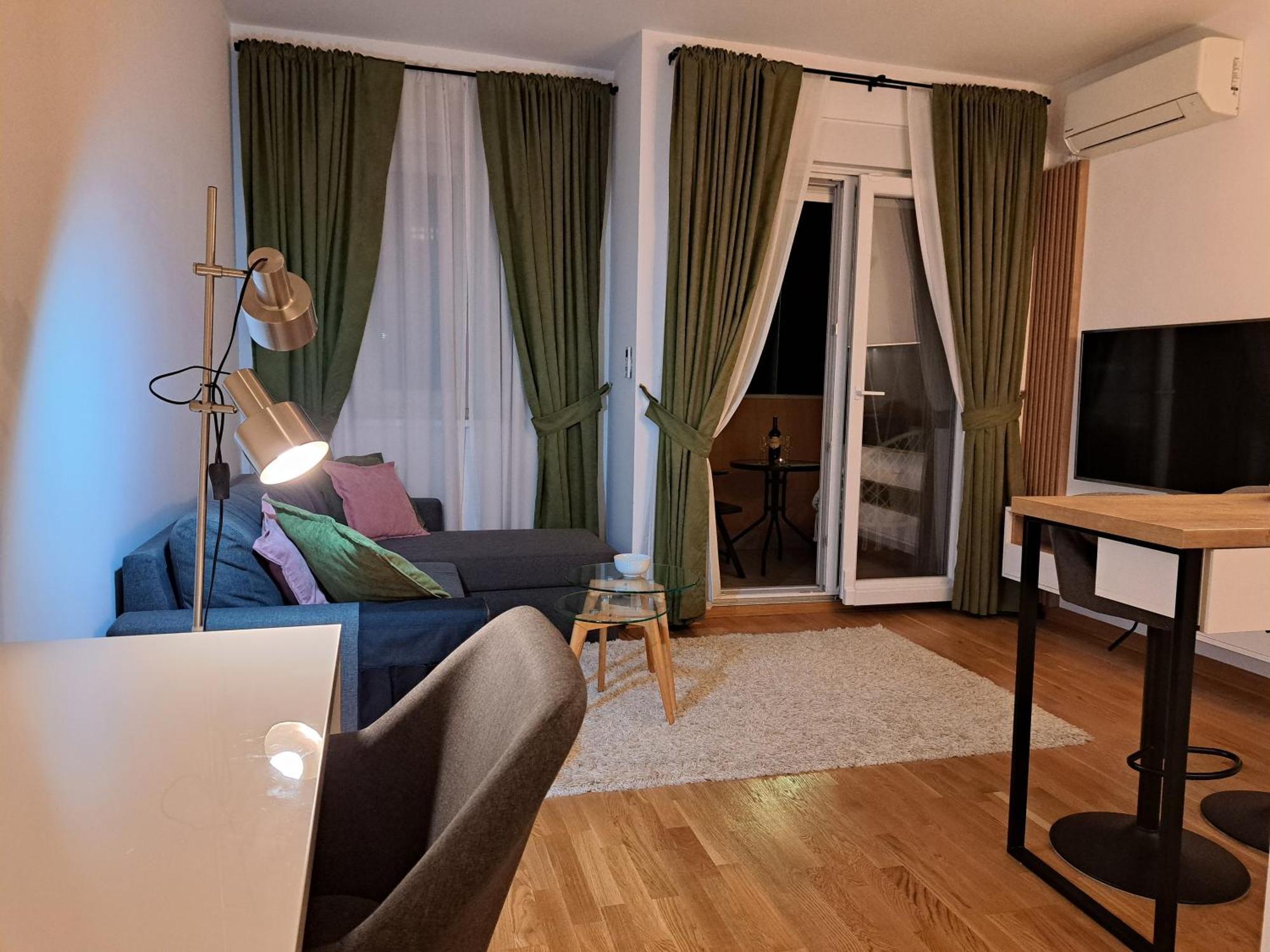 Marina City Key Luxury Studio 포드고리차 외부 사진
